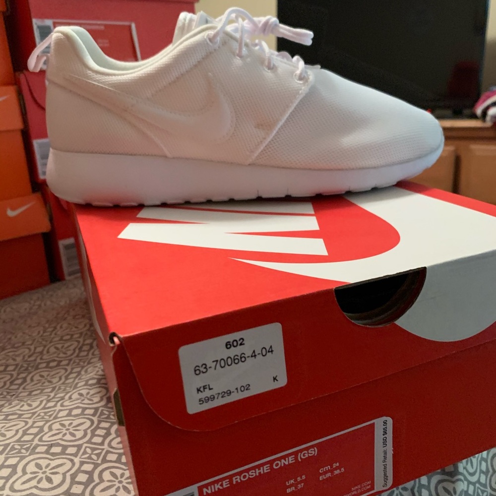 Grade School Kids Nike